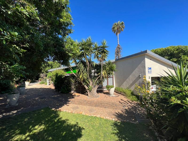 5 Bedroom Property for Sale in Goodwood Park Western Cape